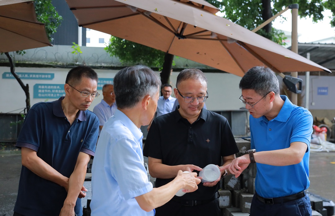 1754623906250085998.jpg 98.jpg